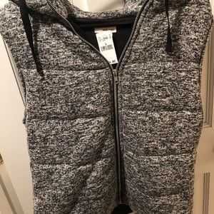 Hooded Sweater Vest (gray)